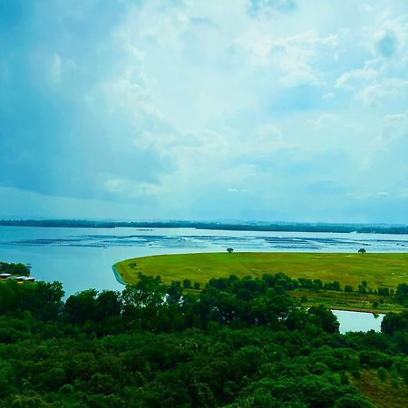 Meridin Bayvue Sea View Homestay By Jp Masai Exteriér fotografie